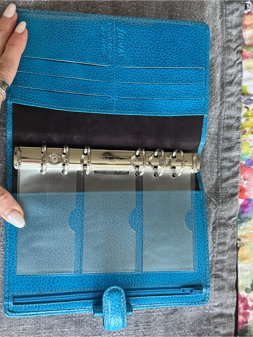 Filofax Finsbury Personal Turquoise Leather Organizer - Picture 3 of 3